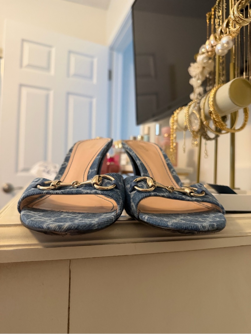 Erin Horsebit GG Monogram
Sandal - Picture 11 of 12